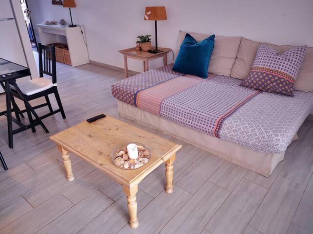 Comfortable Cleo Apartment With Large Terrace 科斯塔特吉塞 外观 照片